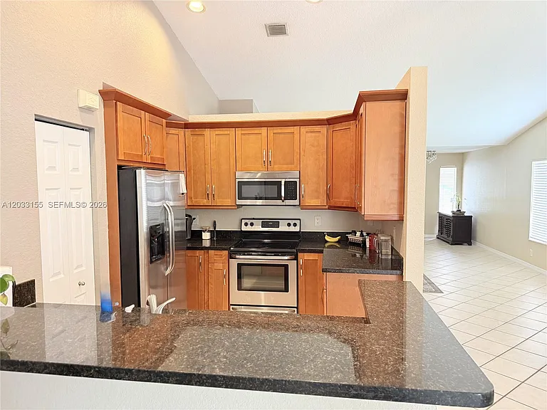 1530 Canary Island Dr — Photo 3