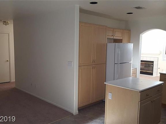 5th image of 963 Rainbow Cliff Ct #0