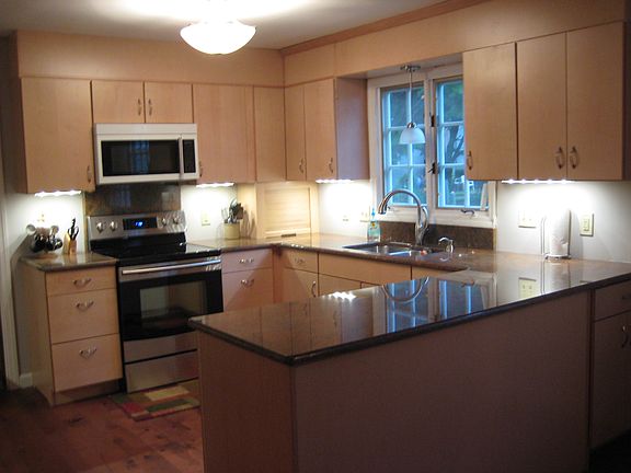 Microwave convection oven