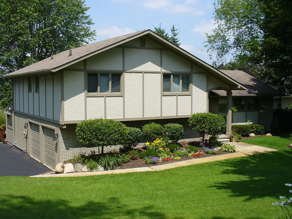 2nd image of 6390 Lakeshore St