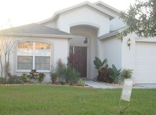 1223 Barclay Wood Dr, Ruskin, FL 33570