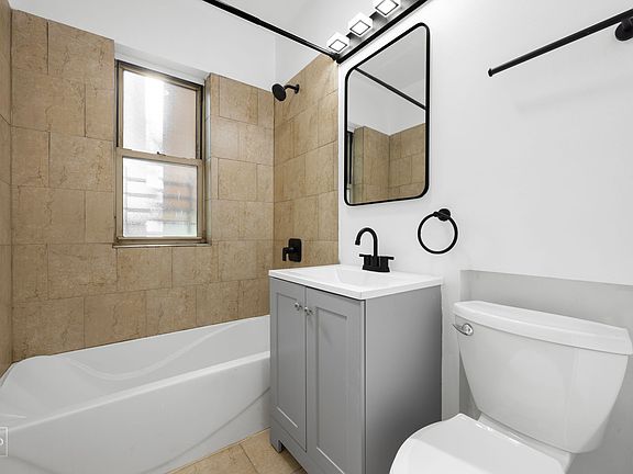 3rd image of 7903 S Luella Ave #2192482