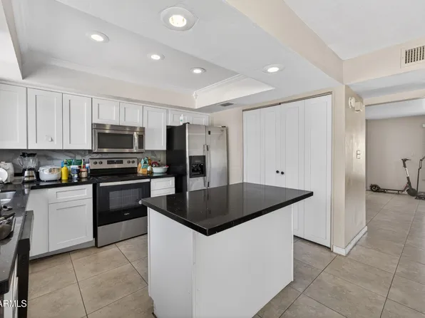 3941 S MILL Avenue, Tempe, AZ 85282