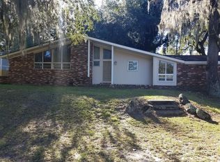 36 S Lakeshore Dr, Lakeland, GA 31635