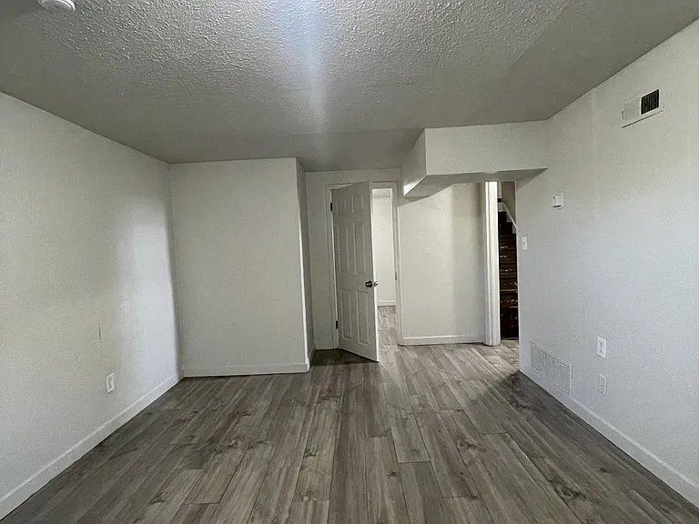 2915 Madison Ave — Photo 12