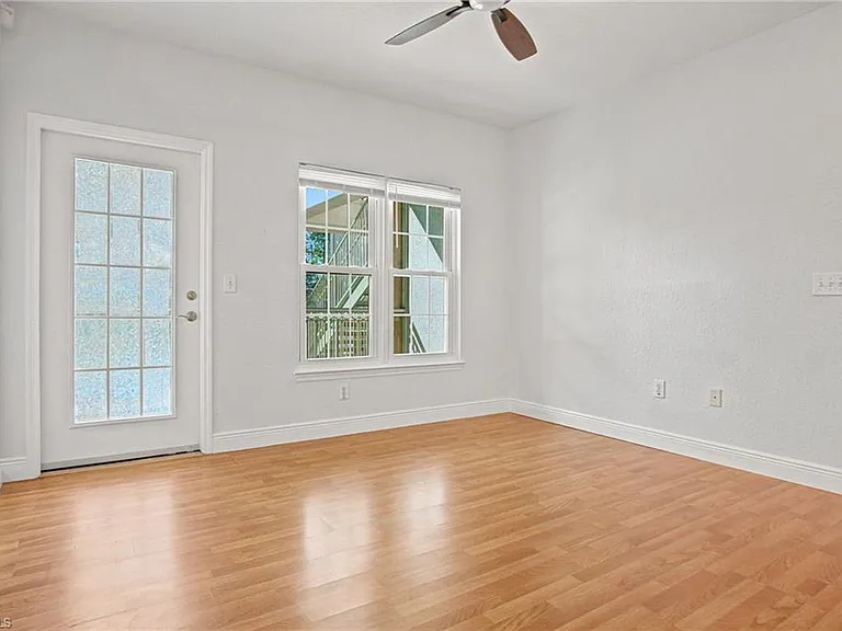 23560 Walden Center Dr #207 — Photo 5