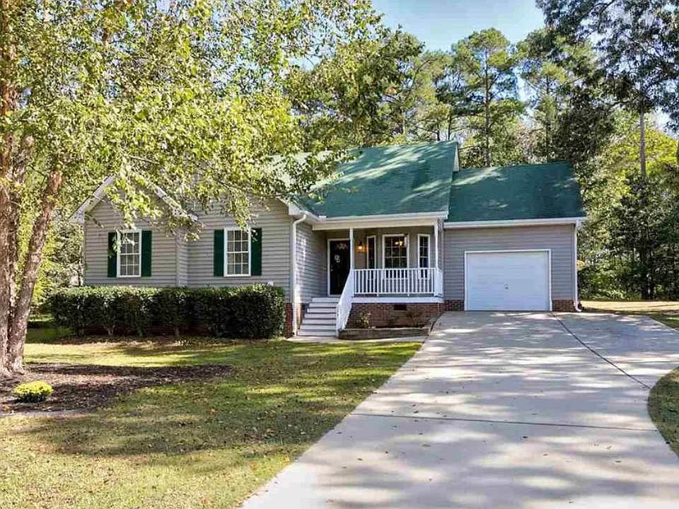 135 Mooney Dr