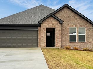 20 Plantation Dr, Mayflower, AR 72106