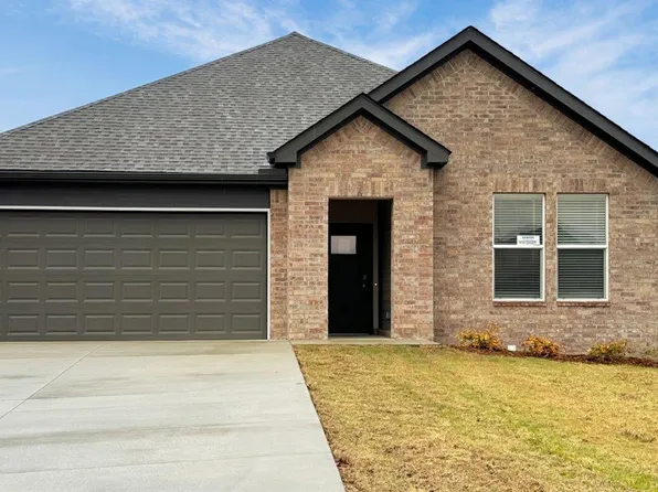 44 Plantation Dr, Mayflower, AR 72106