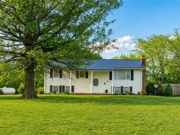 19669 Wilderness Camp Rd, Lawson, MO 64062