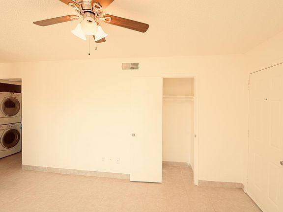5th image of 8037 Cambridge Cir