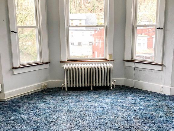 Second Floor, Front Room 2