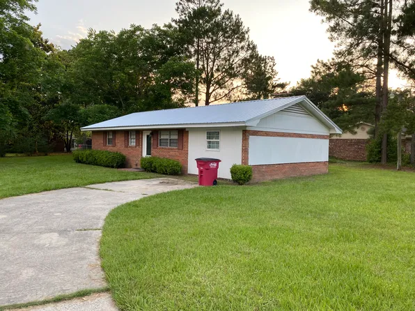 1120 Church St, Blackshear, GA 31516