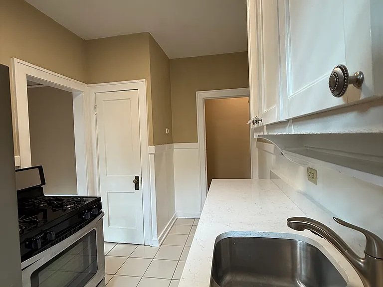 1911 Roanoke Ave #4 — Photo 13