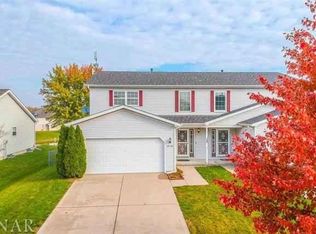 2716 Gill St, Bloomington, IL