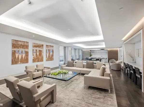 1289 Lexington Avenue image 12 of 15