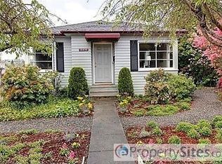 18415 104th Ave NE, Bothell, WA 98011