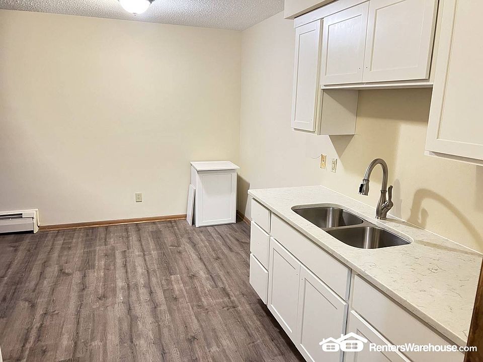 4253 ber Pkwy Minneapolis, MN, 55412 Apartments for Rent Zillow