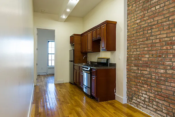 Rented by Nooklyn NYC LLC | media 25