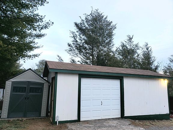 3rd image of 53 Songbird Ln