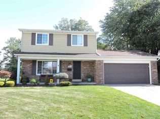 41044 Hamilton Dr, Sterling Heights, MI 48313