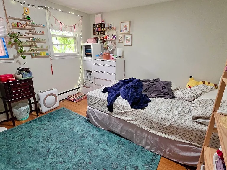 186 Naples Rd #4 — Photo 3