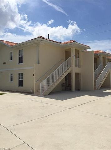 1st image of 838 SW 47th Ter APT B202