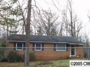 2507 Longleaf Dr, Charlotte, NC 28210