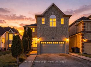 671 Twain Ave, Mississauga, ON L5W1K7