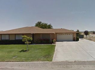 41450 159th St E, Lake Los Angeles, CA 93535