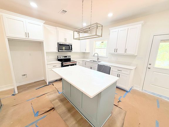 2nd image of 3482 Walsh Rd