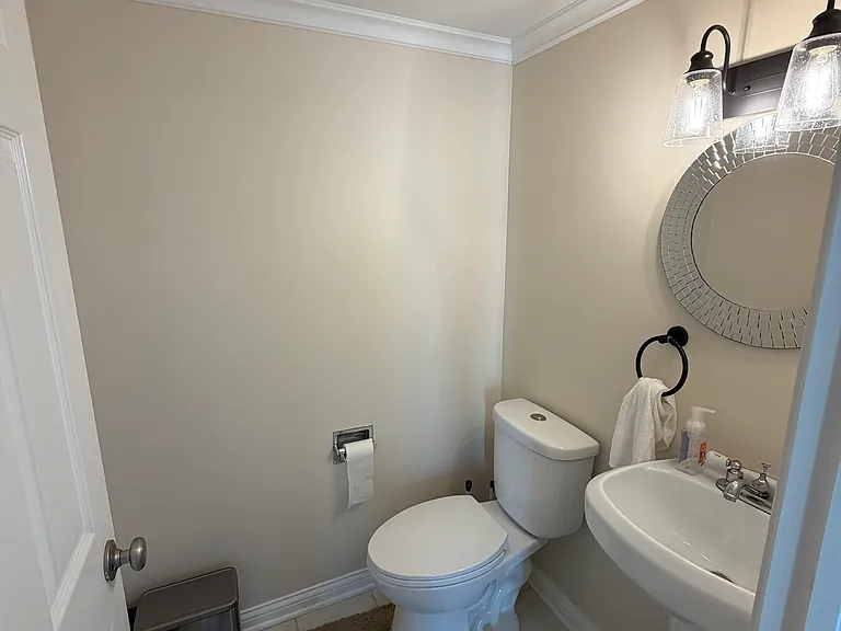 Walnut Cir — Photo 14