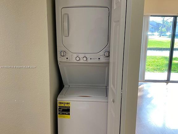 5th image of 9876 Nob Hill Ln #9876
