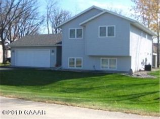 1881 Lake Park Ave, Alexandria, MN 56308