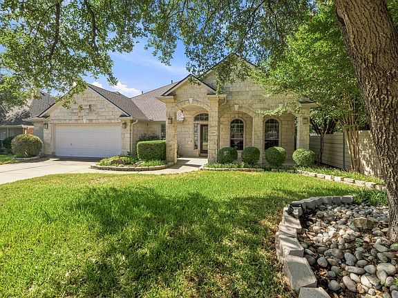 2nd image of 2513 Wanakah Ridge Dr