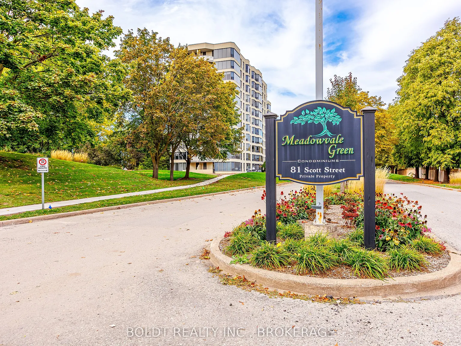 2 bed, $2,575 — Photo 2