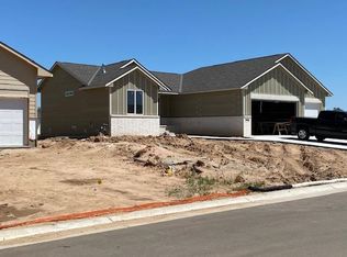 4466 N Rutgers Ct, Maize, KS 67101