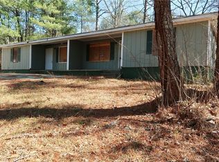 6105 Green Leaf Ct, Covington, GA 30014