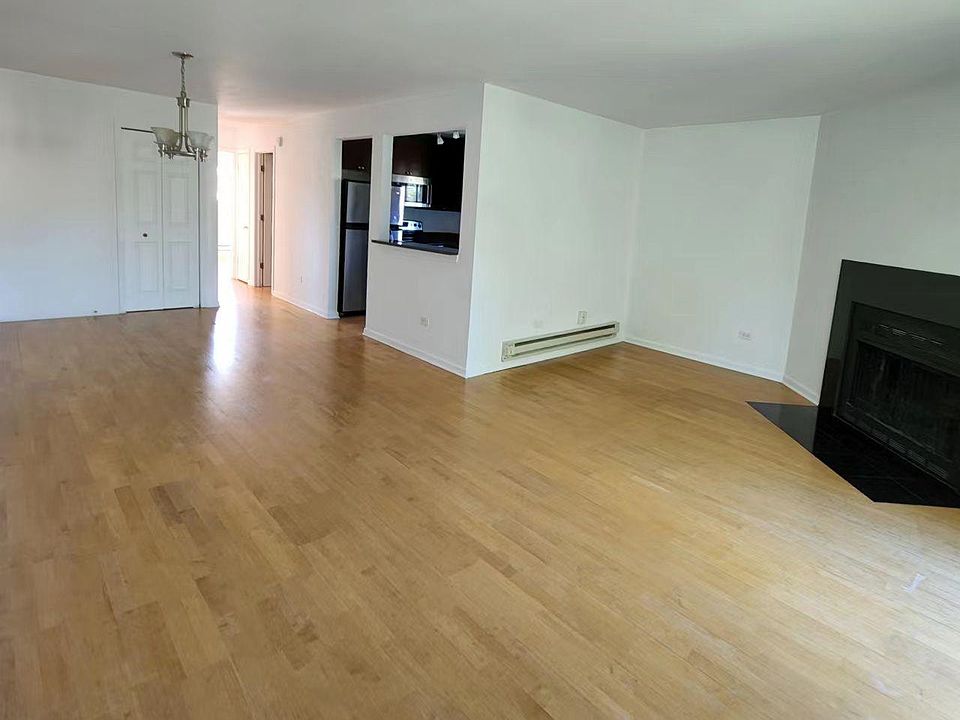 1st image of 461 E Spruce Dr APT 3B