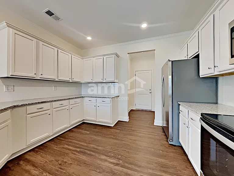 588 Woodall Rd — Photo 4