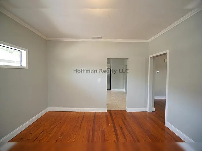 916 E 25th Ave — Photo 14