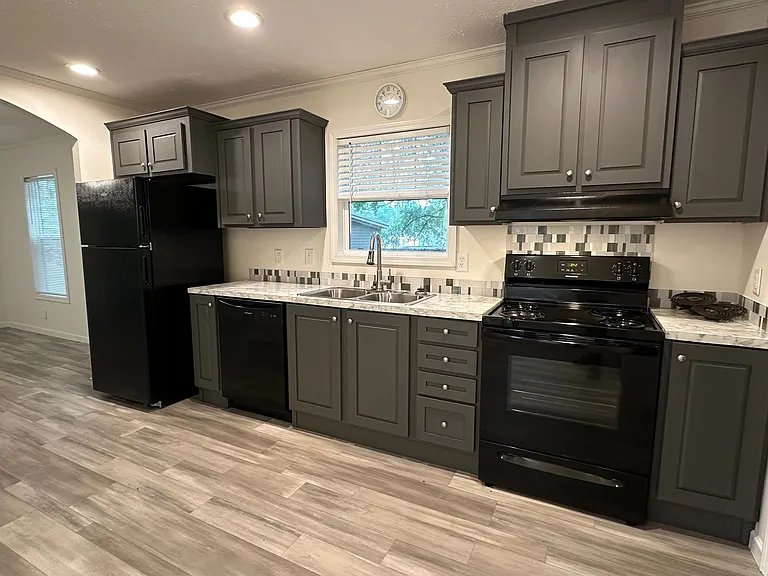Woodland Estates (FL) — Photo 11