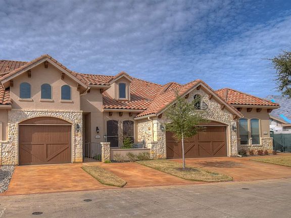 2nd image of 200 Tuscan Dr