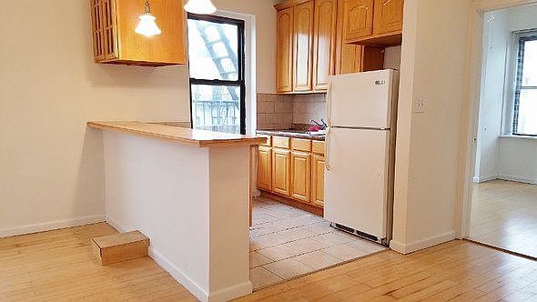 1st image of 2105 33rd St APT 5B