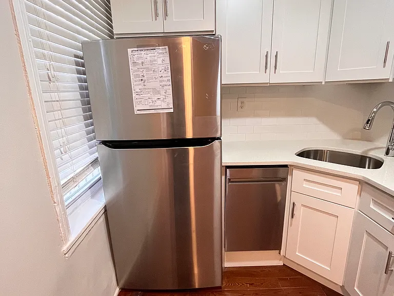 1812 Pine St #1R — Photo 6