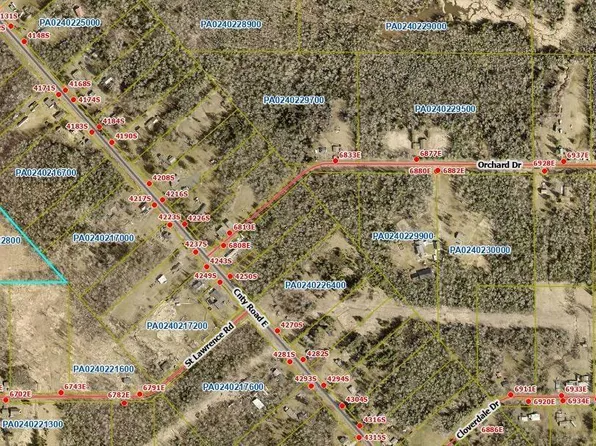 272 Nakoma Gdns, South Range, WI 54874