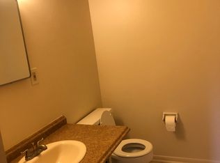 21881 River Oaks Dr APT C3, Rocky River, OH 44116