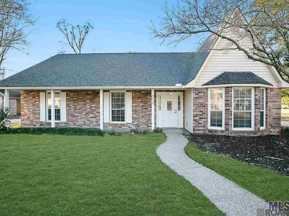 5534 Round Forrest Dr, Baton Rouge, LA 70817