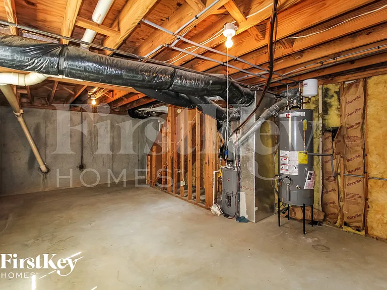 1845 Rockside Ln — Photo 16