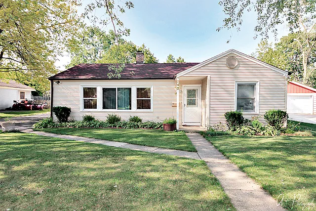 342 Grove St photo 1